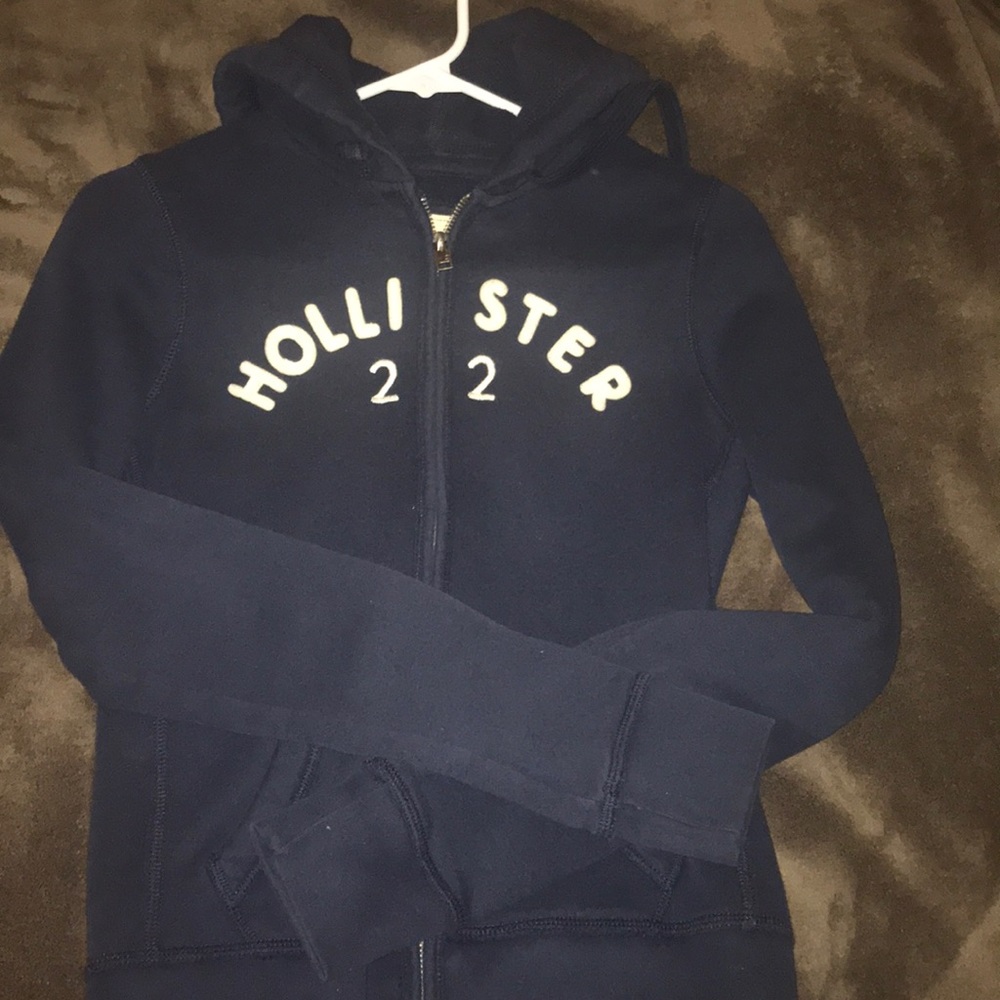 navy blue hollister hoodie